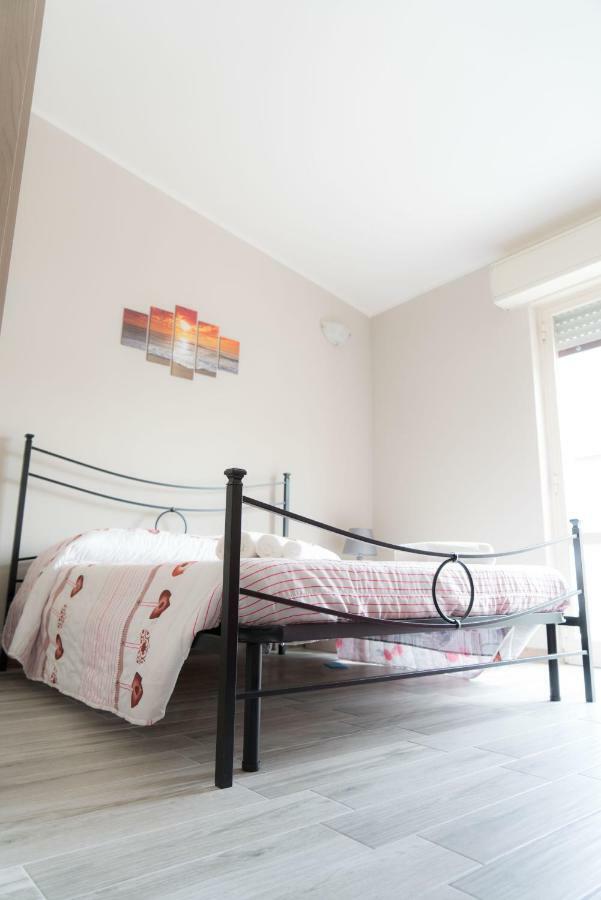 Casa Vacanza “Grigio Perla” Villa Pachino Buitenkant foto