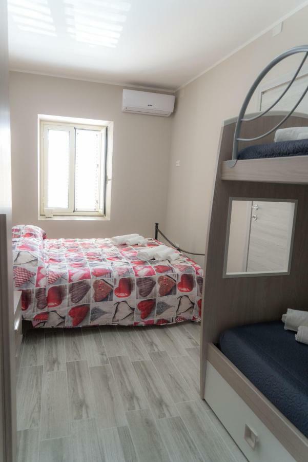 Casa Vacanza “Grigio Perla” Villa Pachino Buitenkant foto